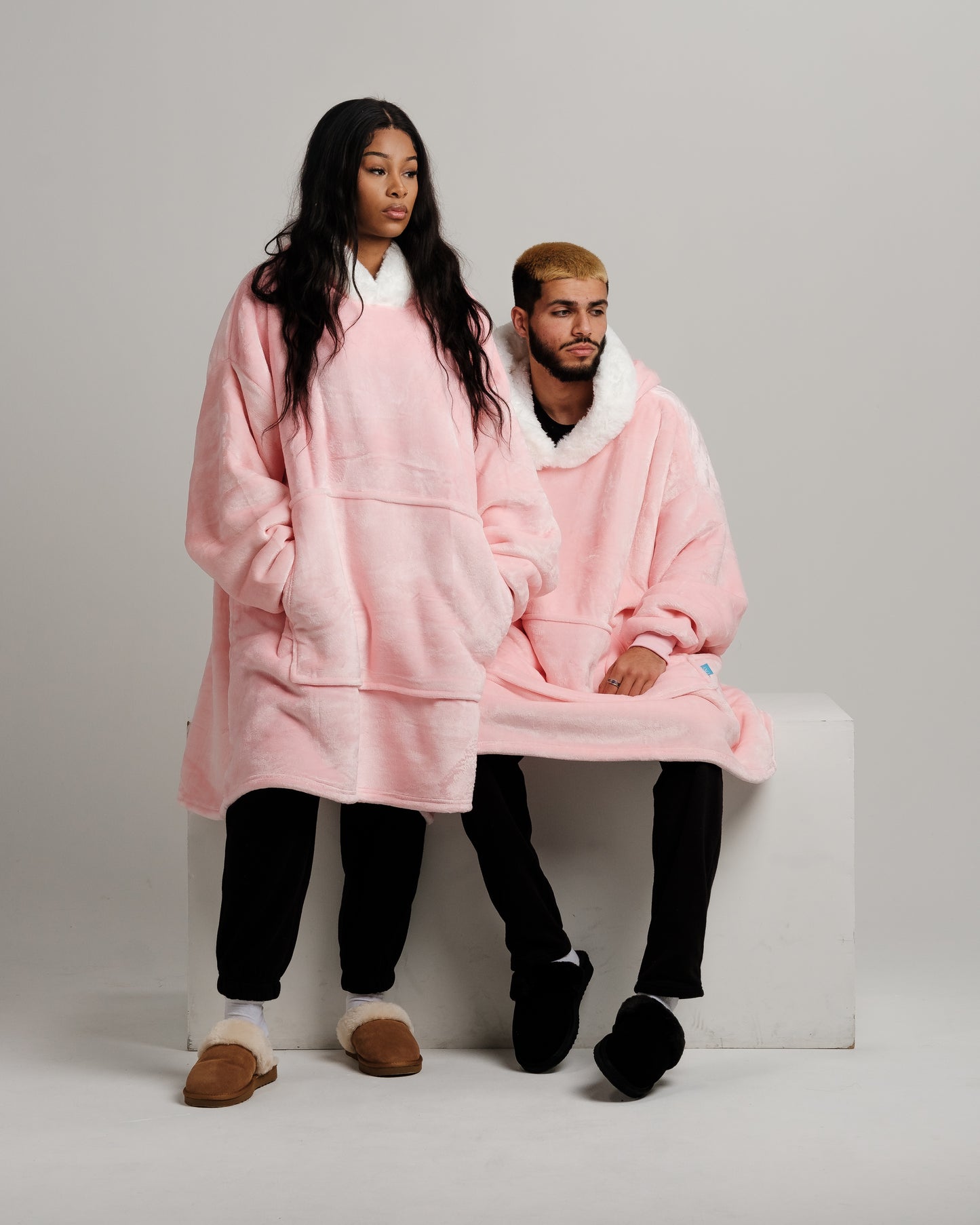 ONY Furlined Hoodie Blanket - Pink - It's Ony