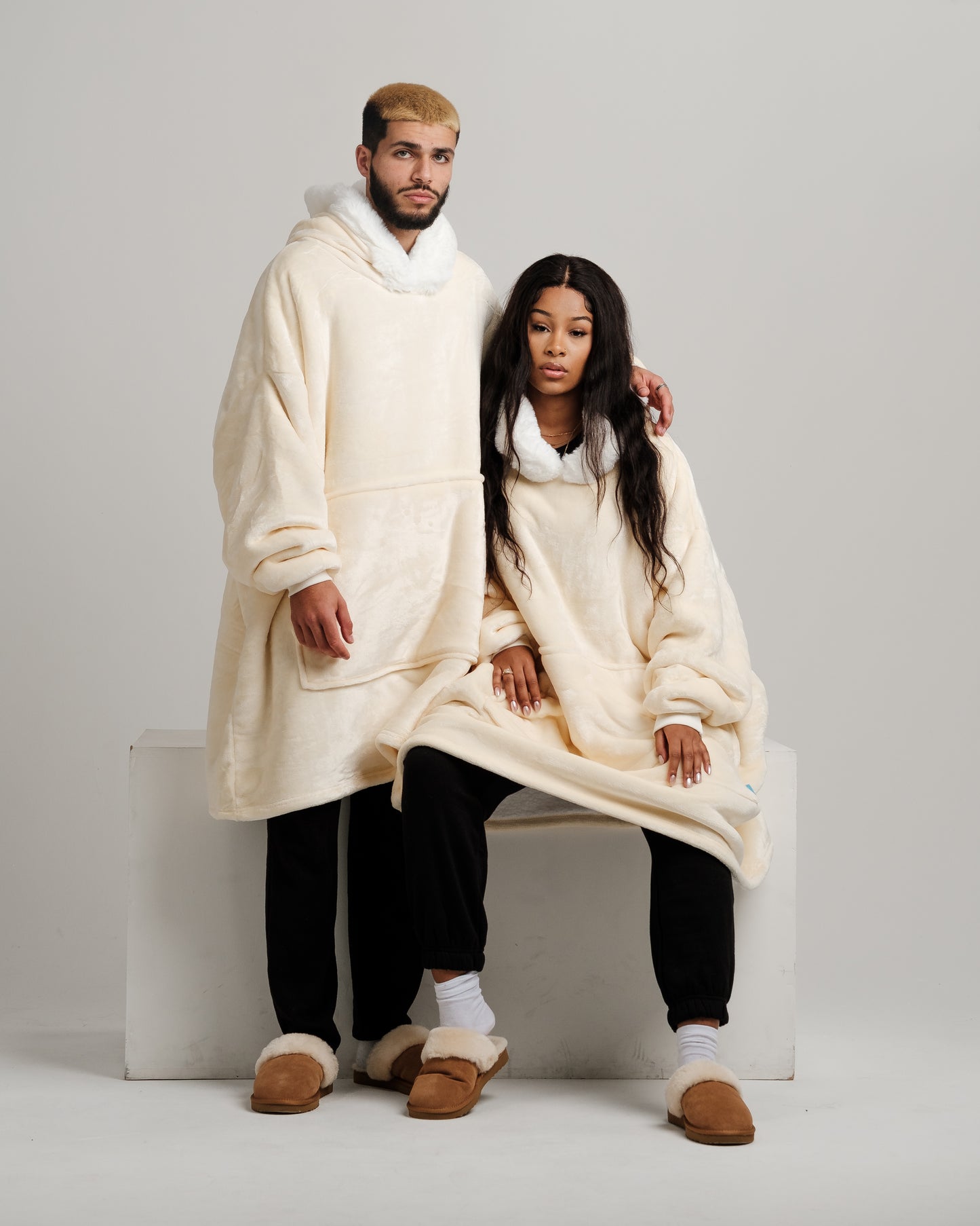 ONY Furlined Hoodie Blanket - Cream - It's Ony