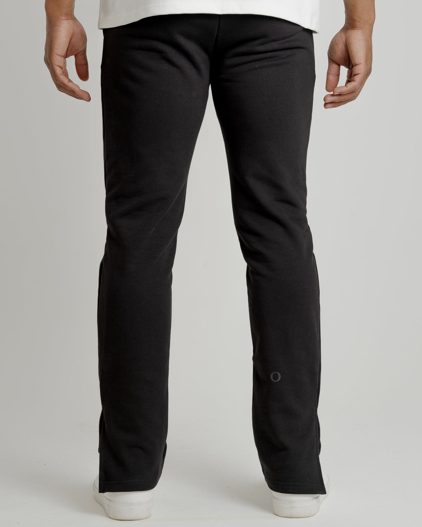 BLACK SPLIT SWEATPANTS - ONY