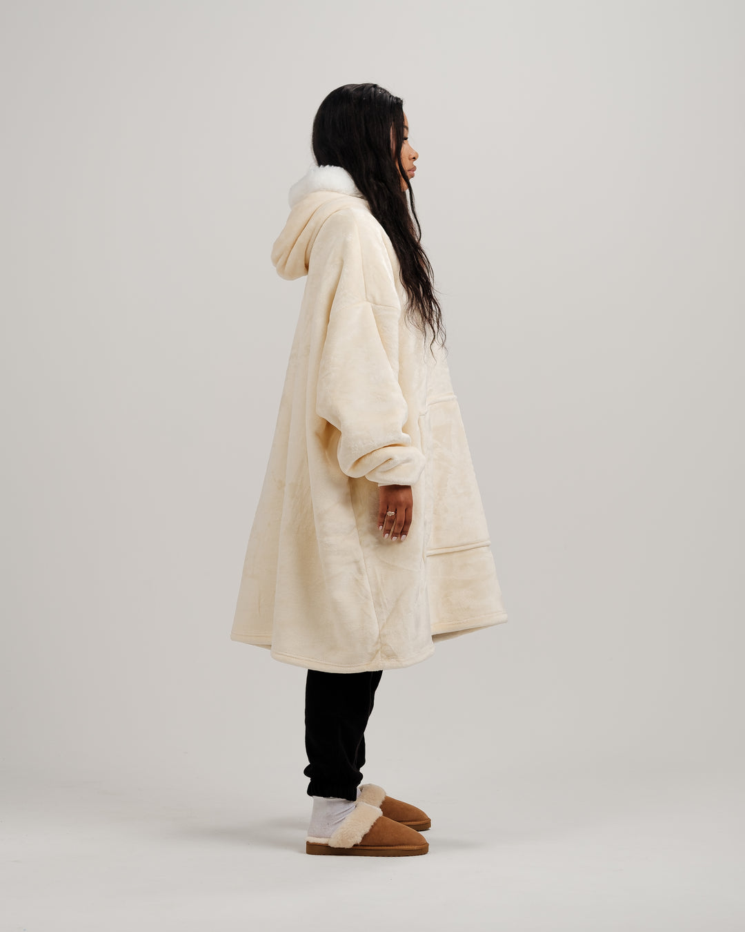 ONY Furlined Hoodie Blanket - Cream - It's Ony