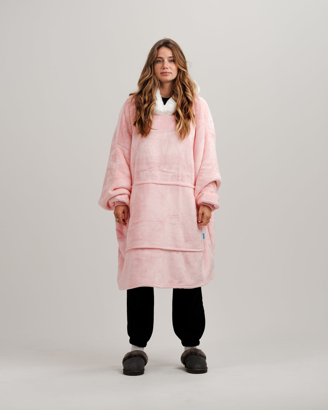 ONY Furlined Hoodie Blanket - Pink - It's Ony